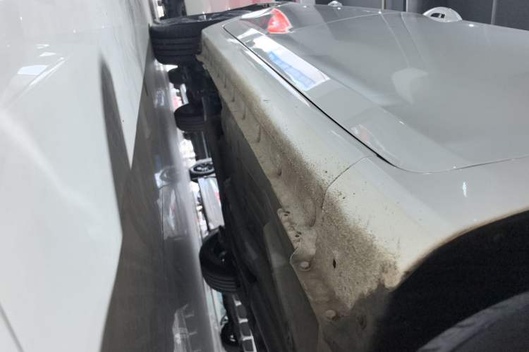 Used BYD Qin 2019 1.5L Automatic Prestige Model Right Side Sill