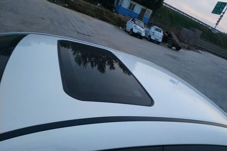 Used BYD Qin 2019 1.5L Automatic Prestige Model Roof