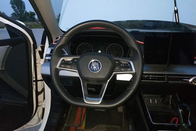 Used BYD Qin 2019 1.5L Automatic Prestige Model Steering Wheel