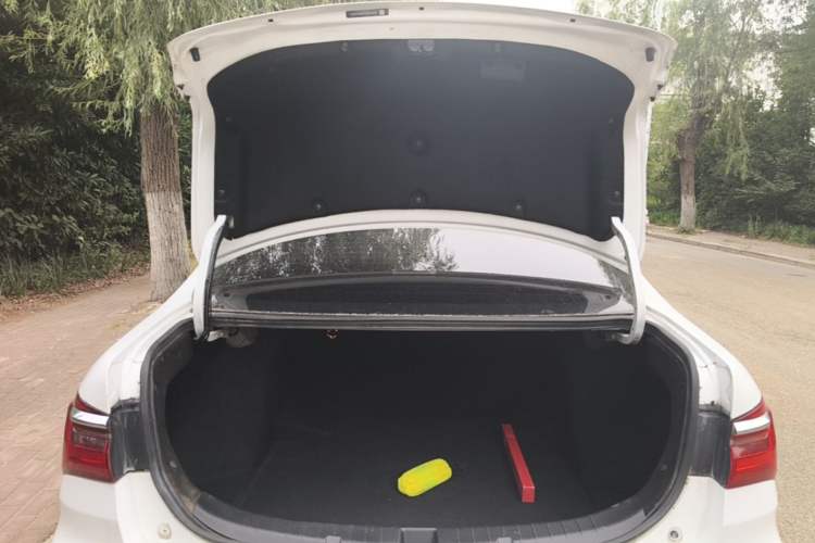 Used BYD Qin 2019 1.5L Automatic Luxury Model Trunk
