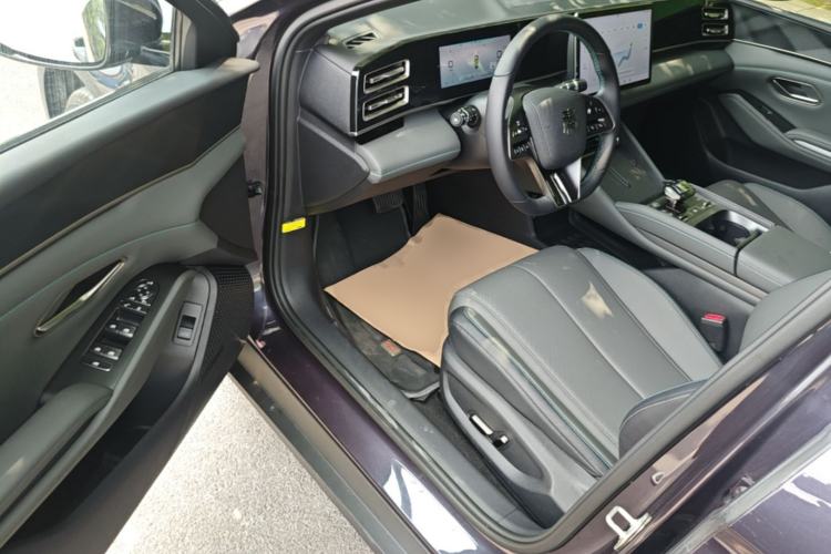 Used BYD Qin L 2024 DM-i 120KM Beyond Model Driver Seat