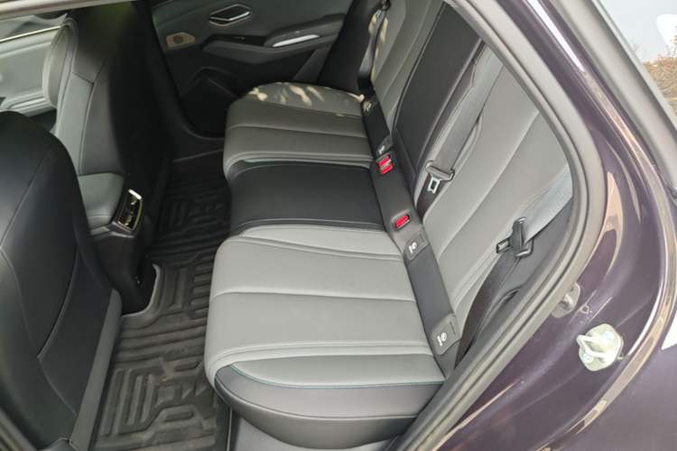 Used BYD Qin L 2024 DM-i 120KM Beyond Model Left Rear Seat