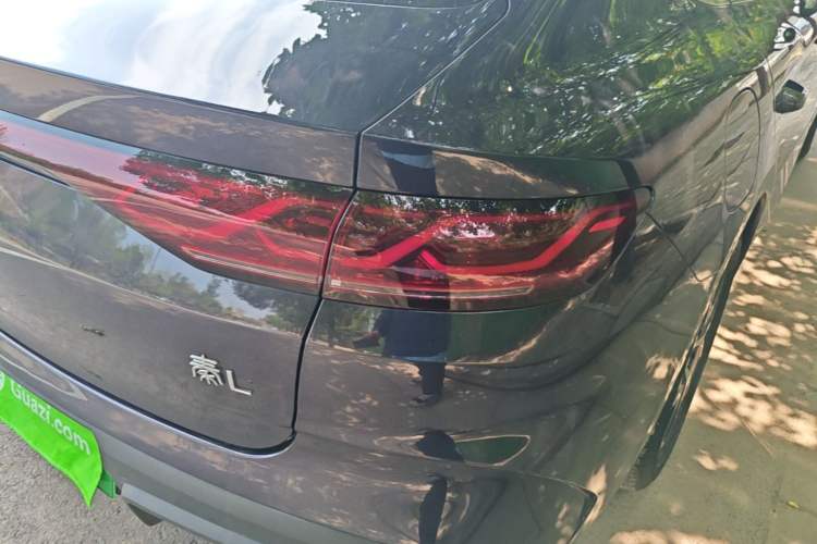 Used BYD Qin L 2024 DM-i 120KM Beyond Model Right Rear Taillight