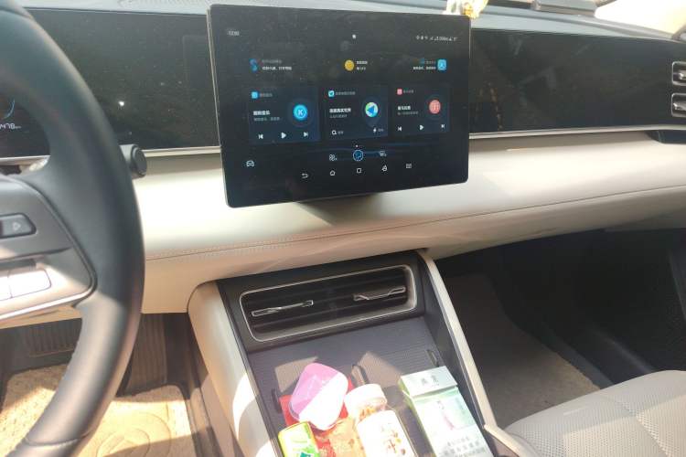 Used BYD Qin L 2024 DM-i 80KM Leading Model Audio And AC Panel