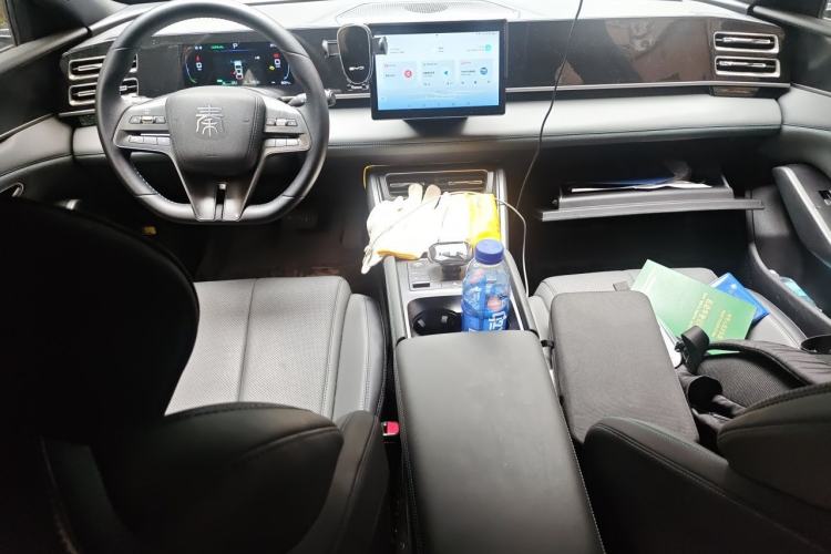 Used BYD Qin L 2024 DM-i 80KM Leading Model Center Console