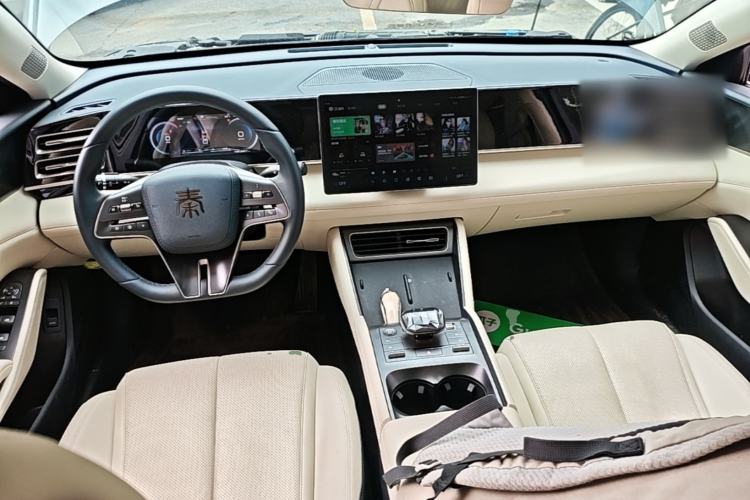 Used BYD Qin L 2024 DM-i 120KM Leading Model Center Console