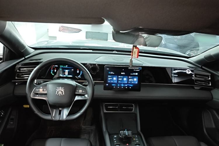 Used BYD Qin L 2024 DM-i 80KM Leading Model Center Console