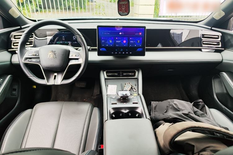 Used BYD Qin L 2024 DM-i 120KM Leading Model Center Console