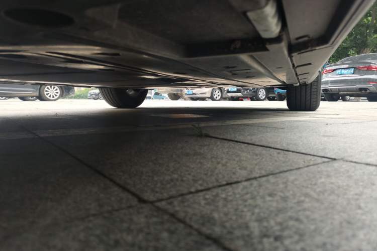 Used BYD Qin L 2024 DM-i 80KM Leading Model Chassis Front Left