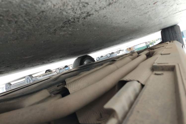 Used BYD Qin L 2024 DM-i 120KM Excellence Model Chassis Front Right