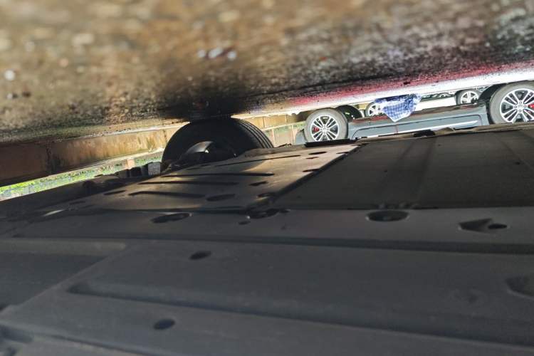 Used BYD Qin L 2024 DM-i 120KM Leading Model Chassis Rear Left