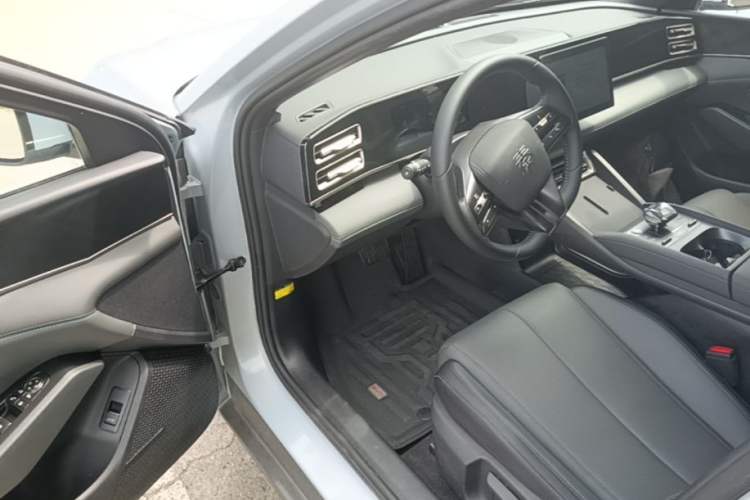 Used BYD Qin L 2024 DM-i 80KM Leading Model Driver Seat