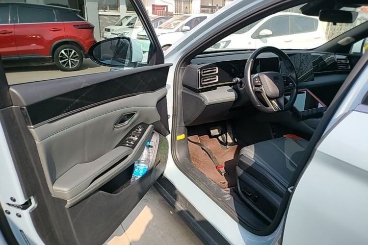 Used BYD Qin L 2024 DM-i 120KM Leading Model Driver Seat