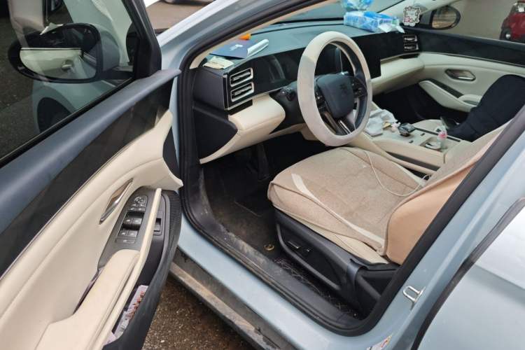 Used BYD Qin L 2024 DM-i 120KM Leading Model Driver Seat