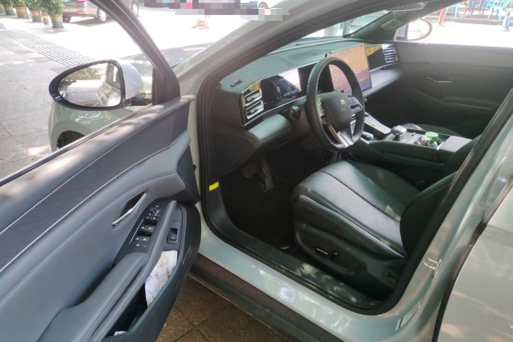 Used BYD Qin L 2024 DM-i 120KM Excellence Model Driver Seat