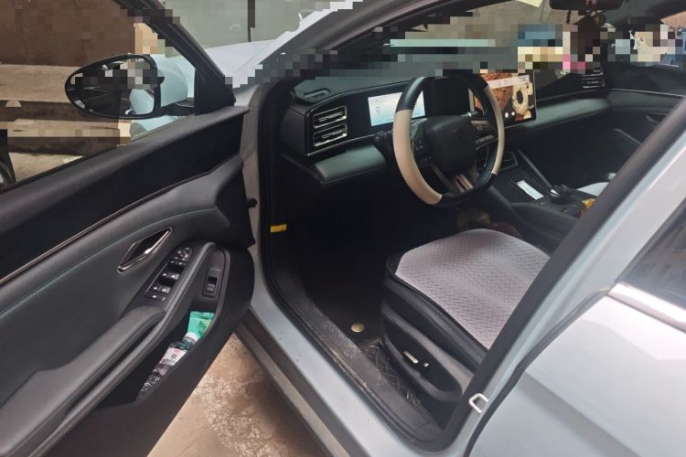 Used BYD Qin L 2024 DM-i 120KM Beyond Model Driver Seat