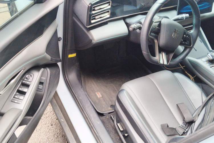 Used BYD Qin L 2024 DM-i 120KM Leading Model Driver Seat