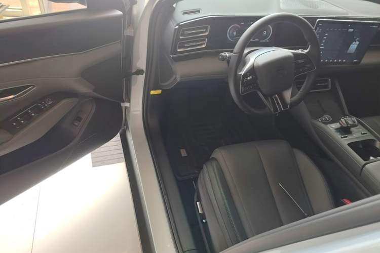 Used BYD Qin L 2024 DM-i 80KM Beyond Model Driver Seat