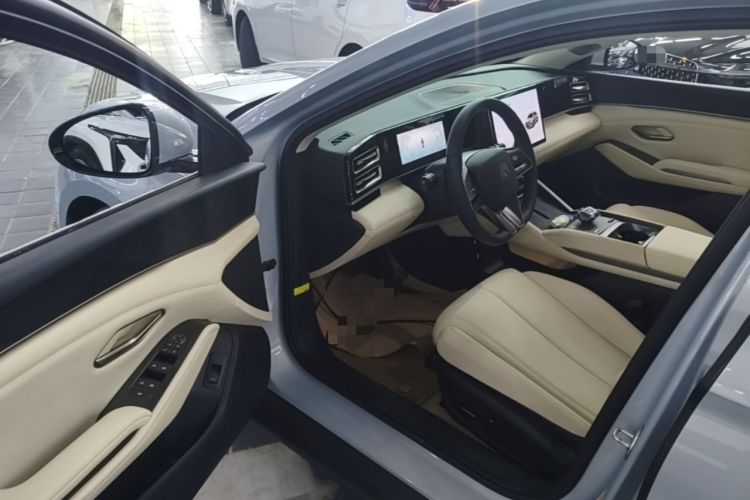 Used BYD Qin L 2024 DM-i 80KM Beyond Model Driver Seat