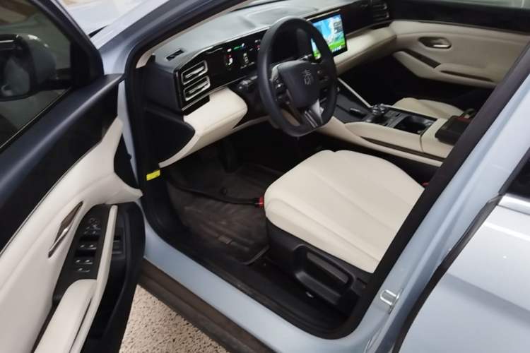 Used BYD Qin L 2024 DM-i 80KM Leading Model Driver Seat