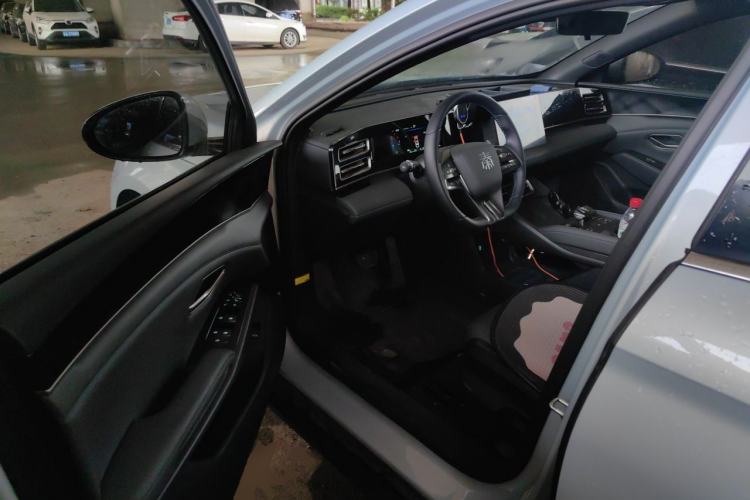 Used BYD Qin L 2024 DM-i 80KM Leading Model Driver Seat