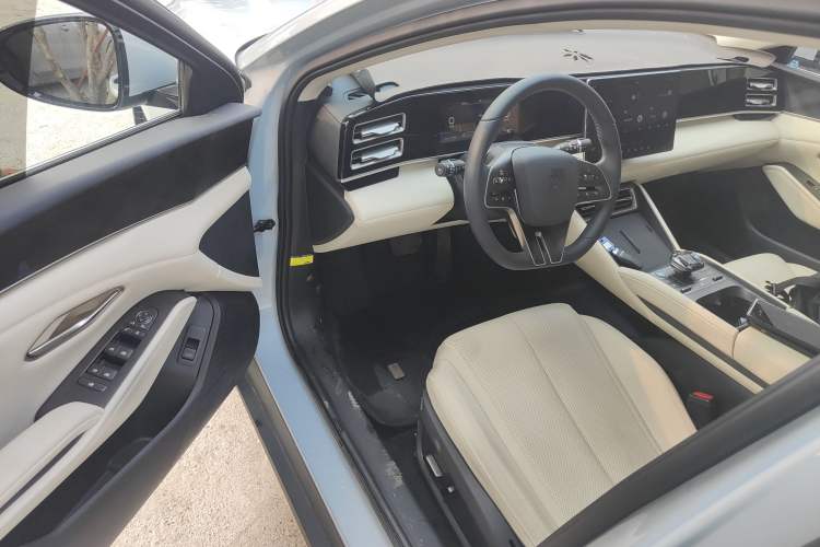 Used BYD Qin L 2024 DM-i 80KM Beyond Model Driver Seat