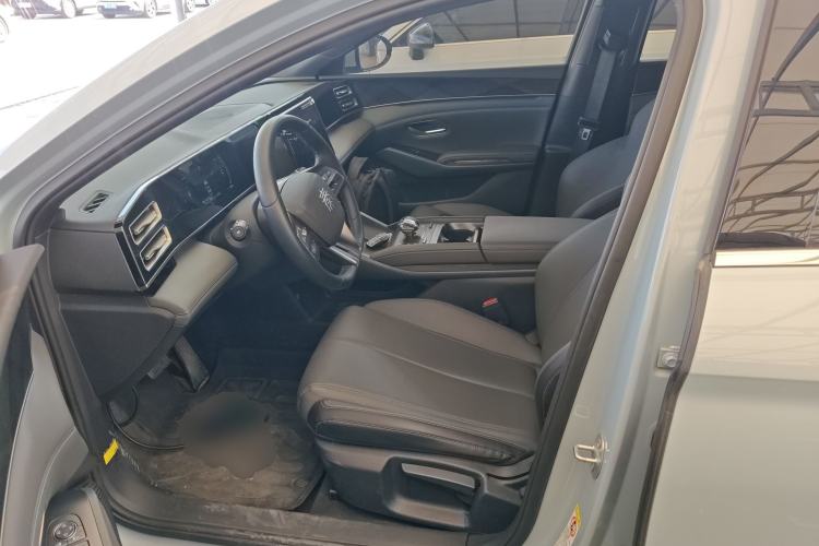 Used BYD Qin L 2024 DM-i 80KM Leading Model Driver Seat
