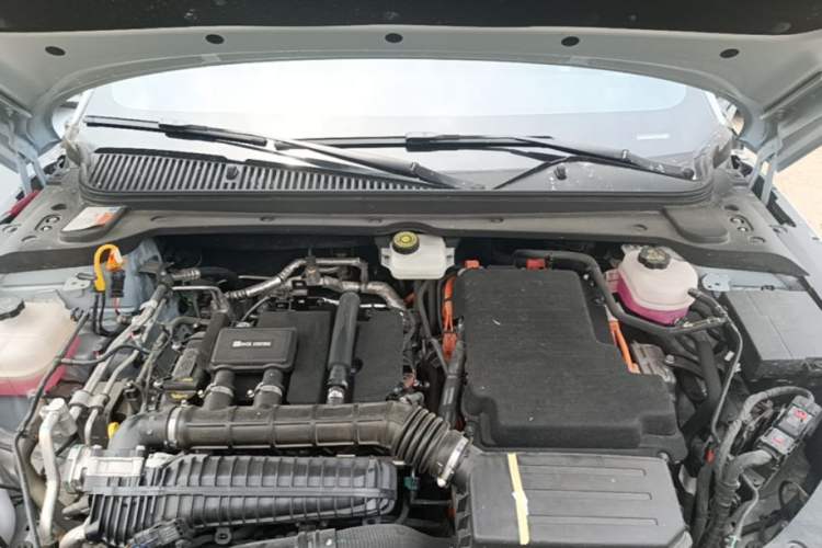 Used BYD Qin L 2024 DM-i 80KM Leading Model Engine Bay