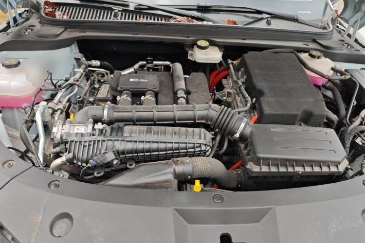 Used BYD Qin L 2024 DM-i 120KM Leading Model Engine Bay