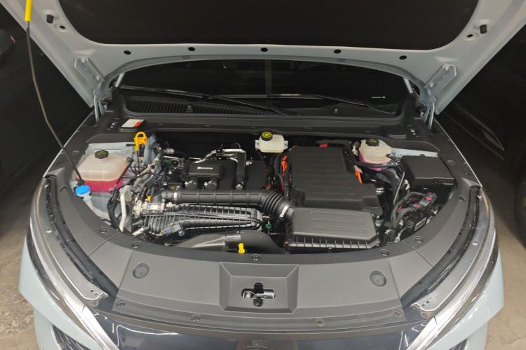 Used BYD Qin L 2024 DM-i 80KM Beyond Model Engine Bay