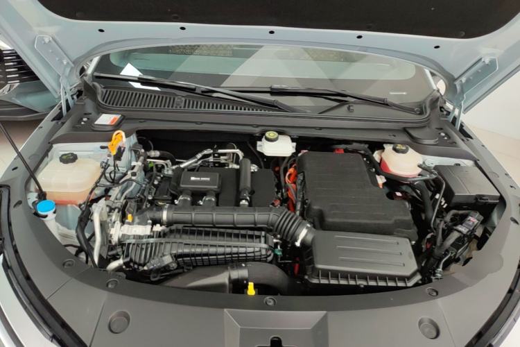 Used BYD Qin L 2024 DM-i 80KM Leading Model Engine Bay