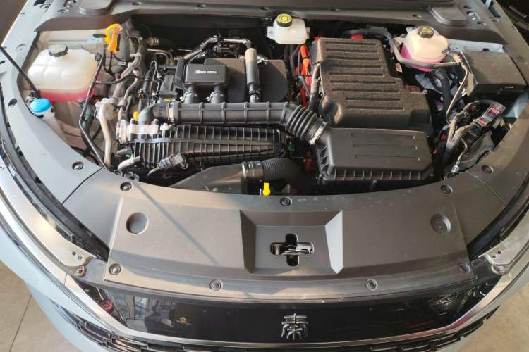 Used BYD Qin L 2024 DM-i 80KM Leading Model Engine Bay