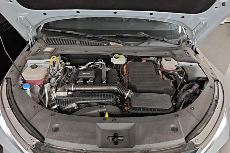 Used BYD Qin L 2024 DM-i 80KM Leading Model Engine Bay