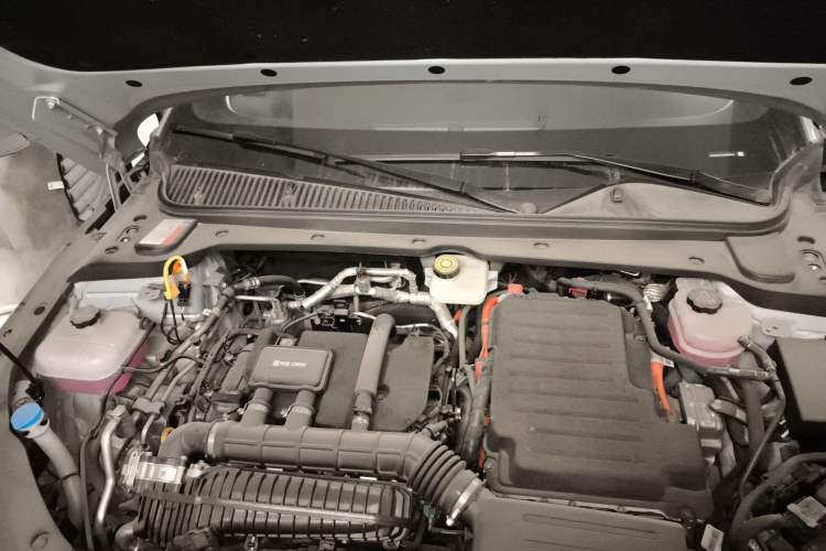 Used BYD Qin L 2024 DM-i 80KM Leading Model Engine Bay