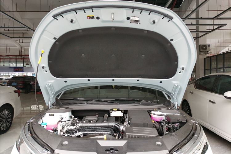 Used BYD Qin L 2024 DM-i 120KM Leading Model Engine Bay
