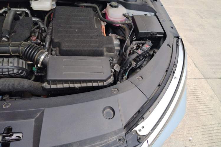 Used BYD Qin L 2024 DM-i 80KM Leading Model Engine Bay Left