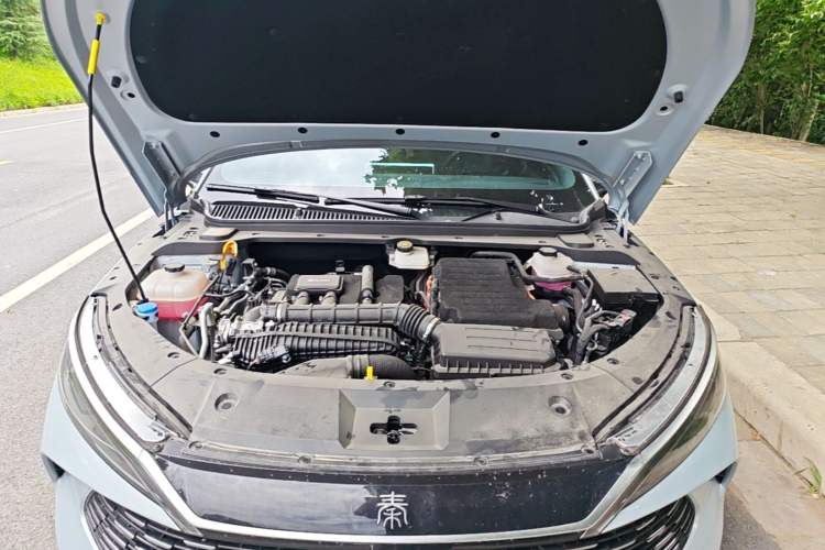 Used BYD Qin L 2024 DM-i 80KM Beyond Model Engine Bay