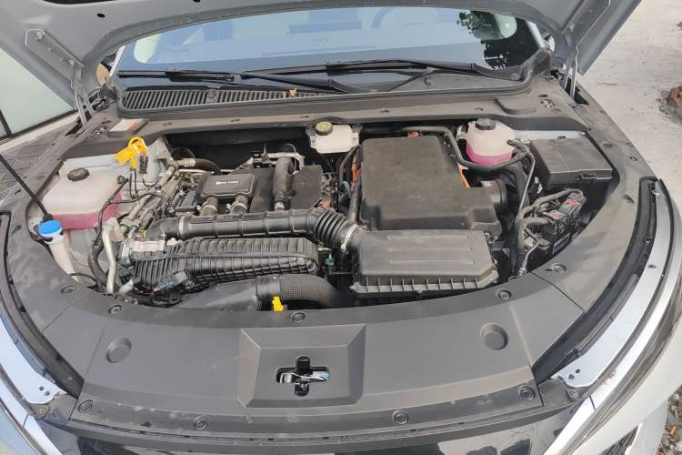 Used BYD Qin L 2024 DM-i 80KM Beyond Model Engine Bay