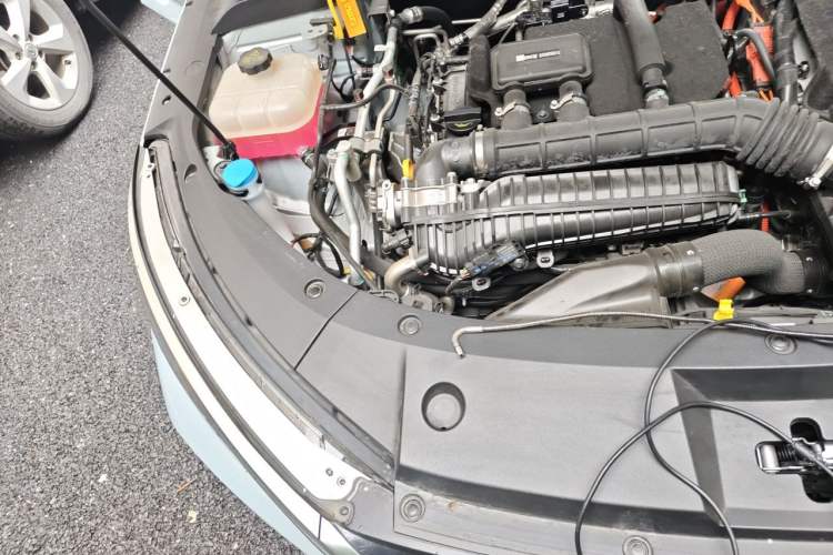 Used BYD Qin L 2024 DM-i 80KM Leading Model Engine Bay Right