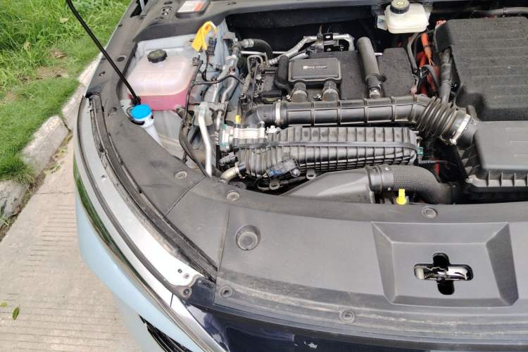 Used BYD Qin L 2024 DM-i 80KM Leading Model Engine Bay Right