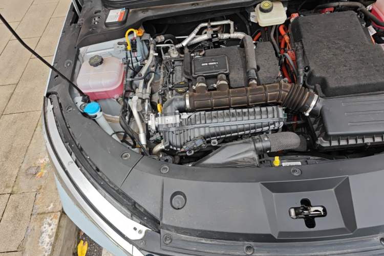 Used BYD Qin L 2024 DM-i 80KM Beyond Model Engine Bay Right