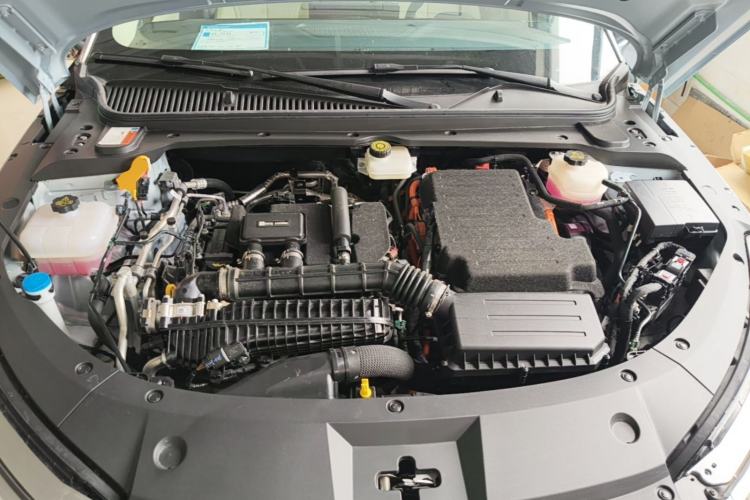 Used BYD Qin L 2024 DM-i 80KM Beyond Model Engine Bay