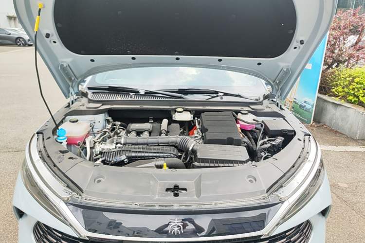 Used BYD Qin L 2024 DM-i 120KM Leading Model Engine Bay