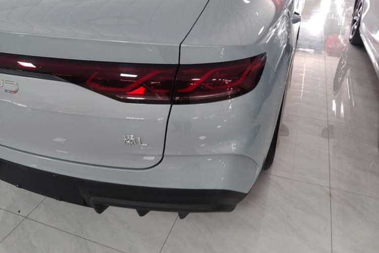 Used BYD Qin L 2024 DM-i 120KM Beyond Model Exterior 3