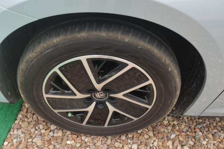 Used BYD Qin L 2024 DM-i 120KM Leading Model Exterior 4