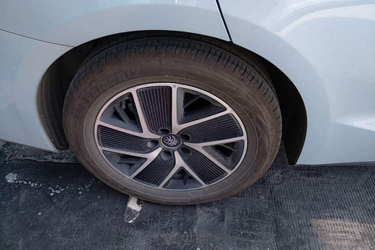 Used BYD Qin L 2024 DM-i 80KM Beyond Model Exterior 5
