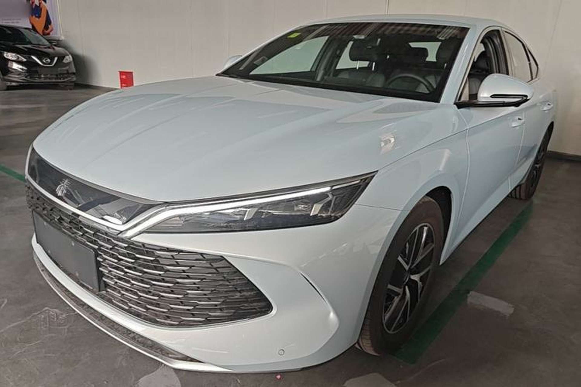 Used BYD Qin L 2024 DM-i 80KM Leading Model Front Left 45 Deg