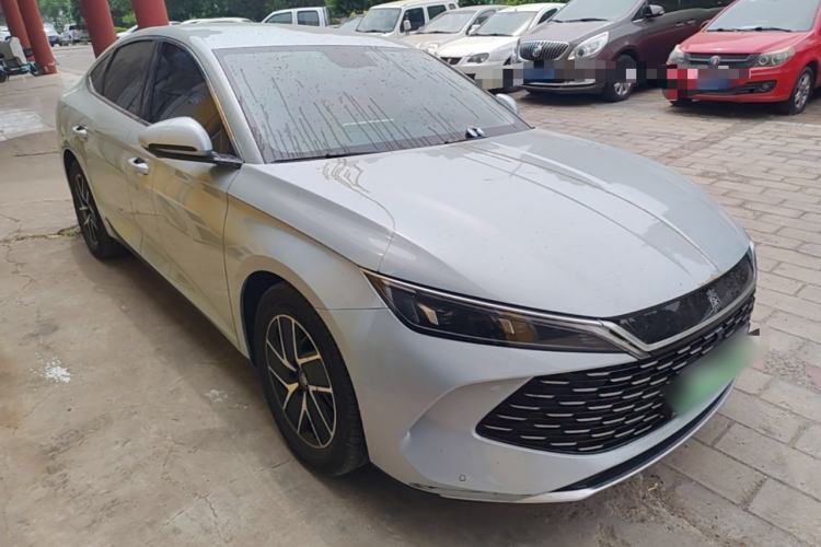 Used BYD Qin L 2024 DM-i 80KM Beyond Model Front Right 45 Deg