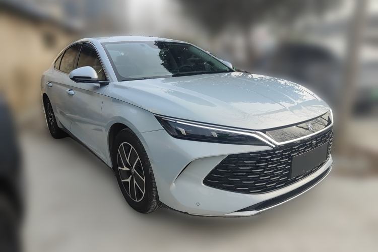 Used BYD Qin L 2024 DM-i 80KM Beyond Model Front Right 45 Deg