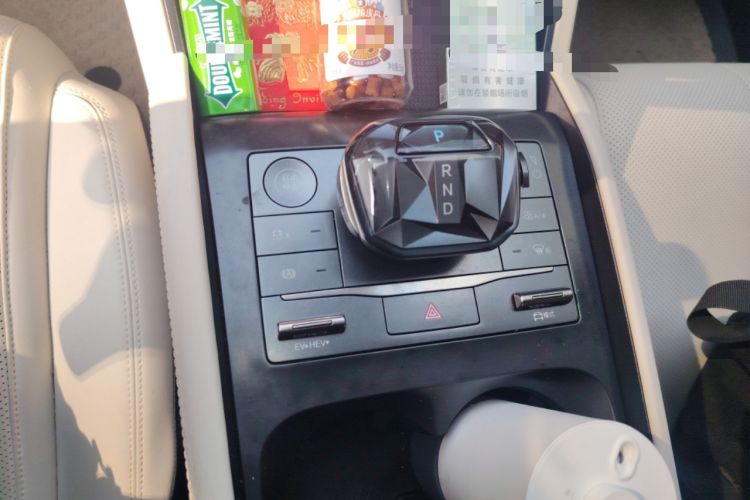 Used BYD Qin L 2024 DM-i 80KM Leading Model Gear Lever